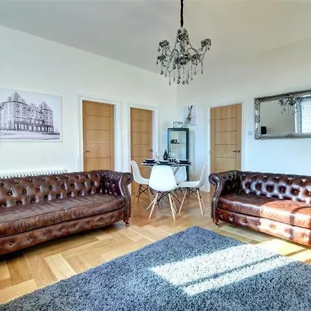 Boutique Balcony Whitby